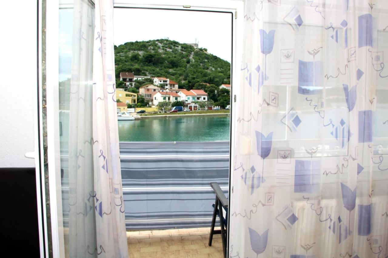 Apartment Masa Tisno Exterior photo